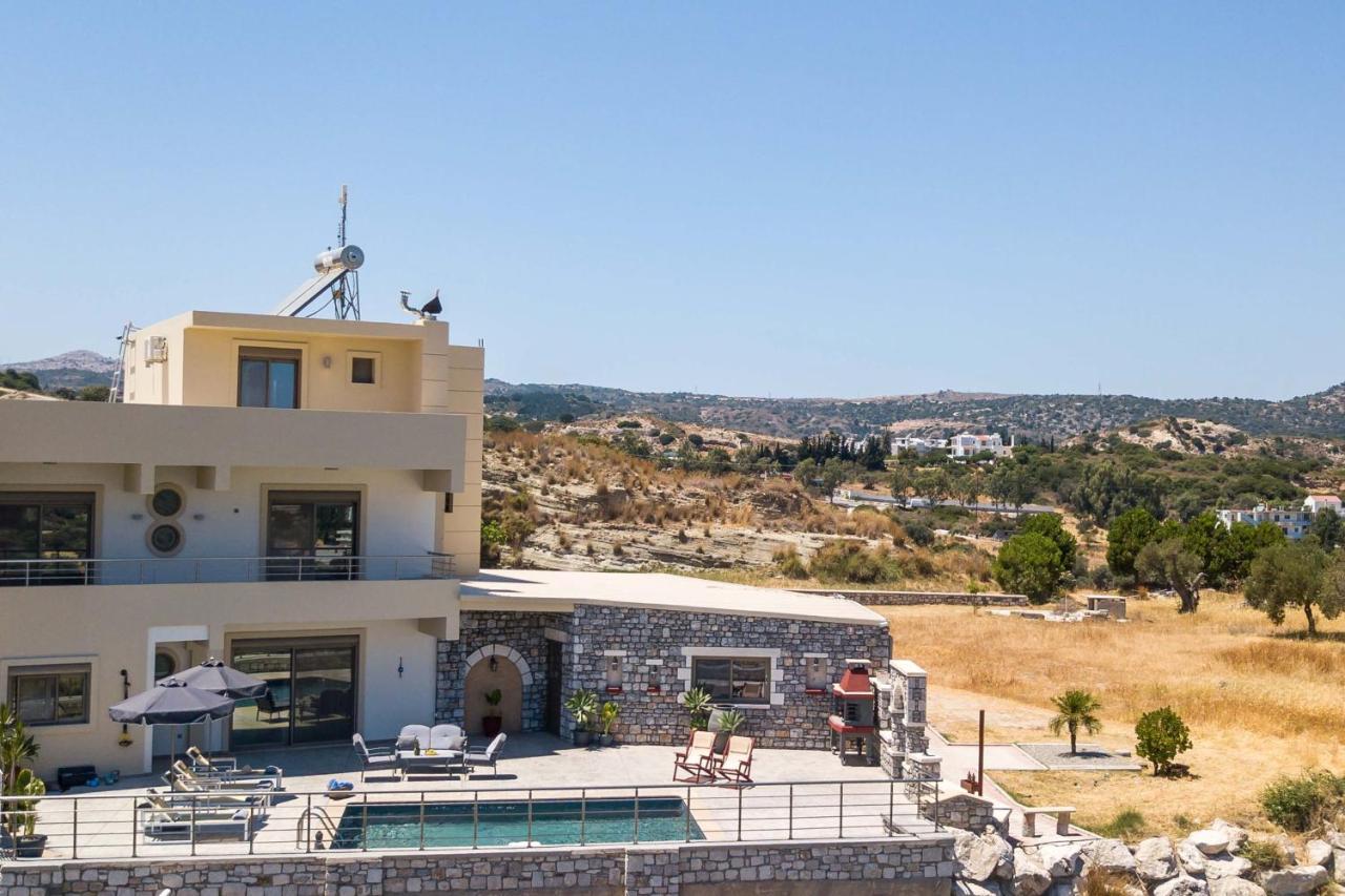 Des & Coo Luxury Villa With Private Pool Φαληράκι Εξωτερικό φωτογραφία