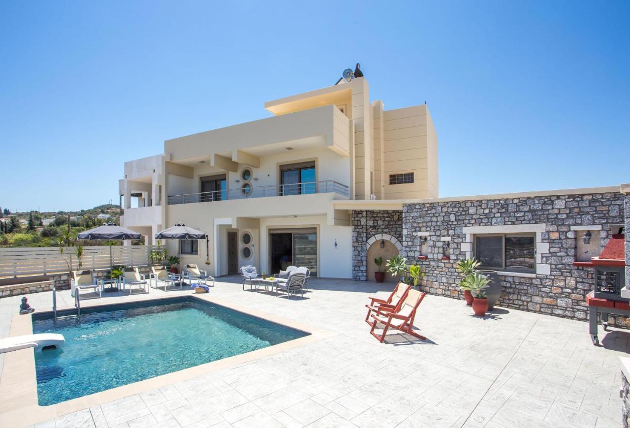 Des & Coo Luxury Villa With Private Pool Φαληράκι Εξωτερικό φωτογραφία