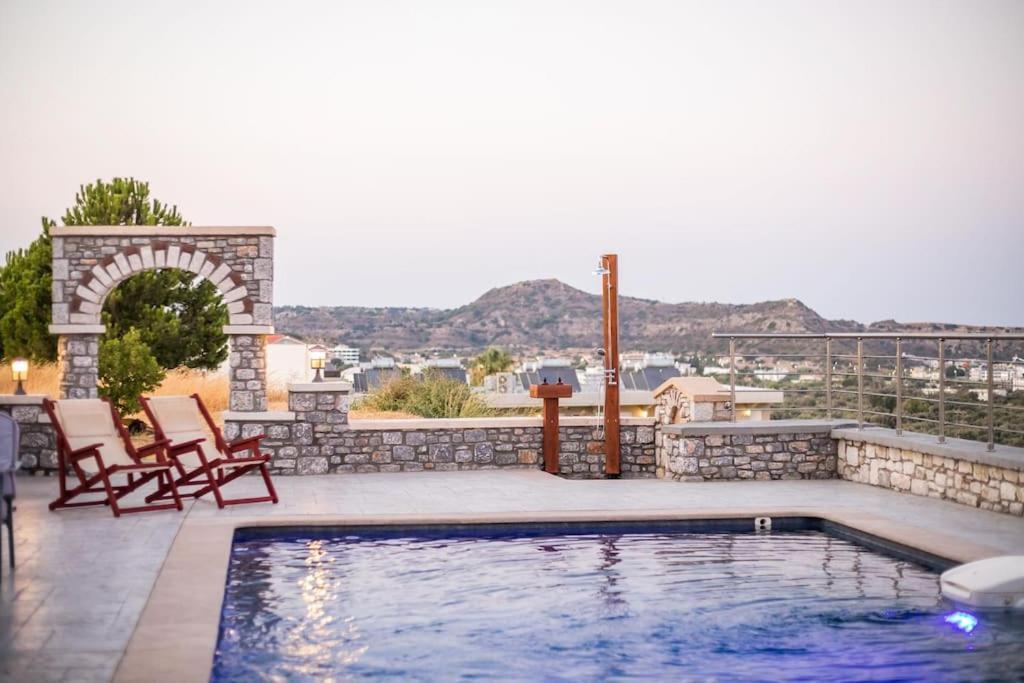 Des & Coo Luxury Villa With Private Pool Φαληράκι Εξωτερικό φωτογραφία
